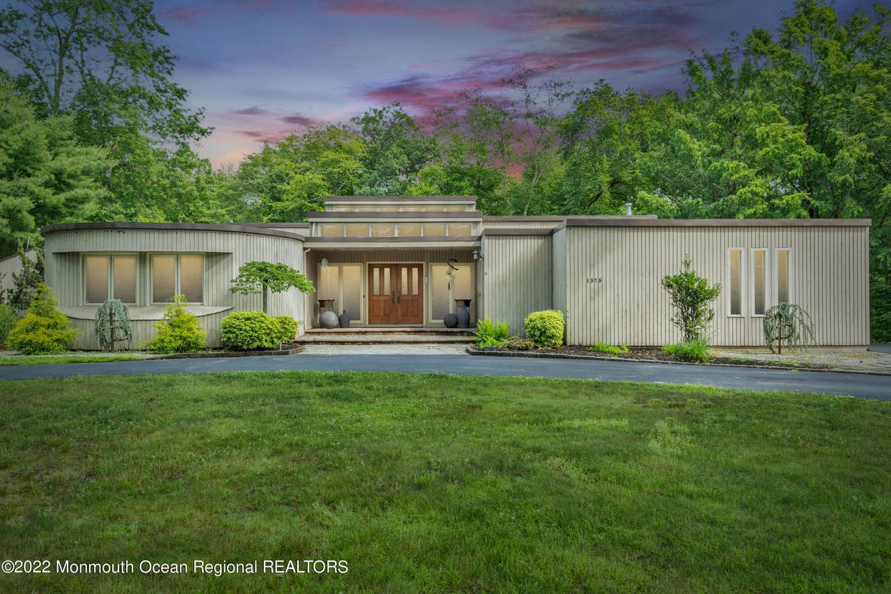 1575 Beaver Hollow Drive - Photo 1