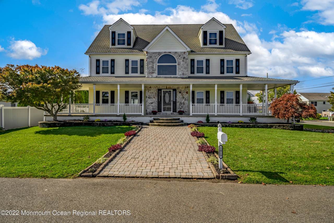 1019 Cape May Drive - Photo 1
