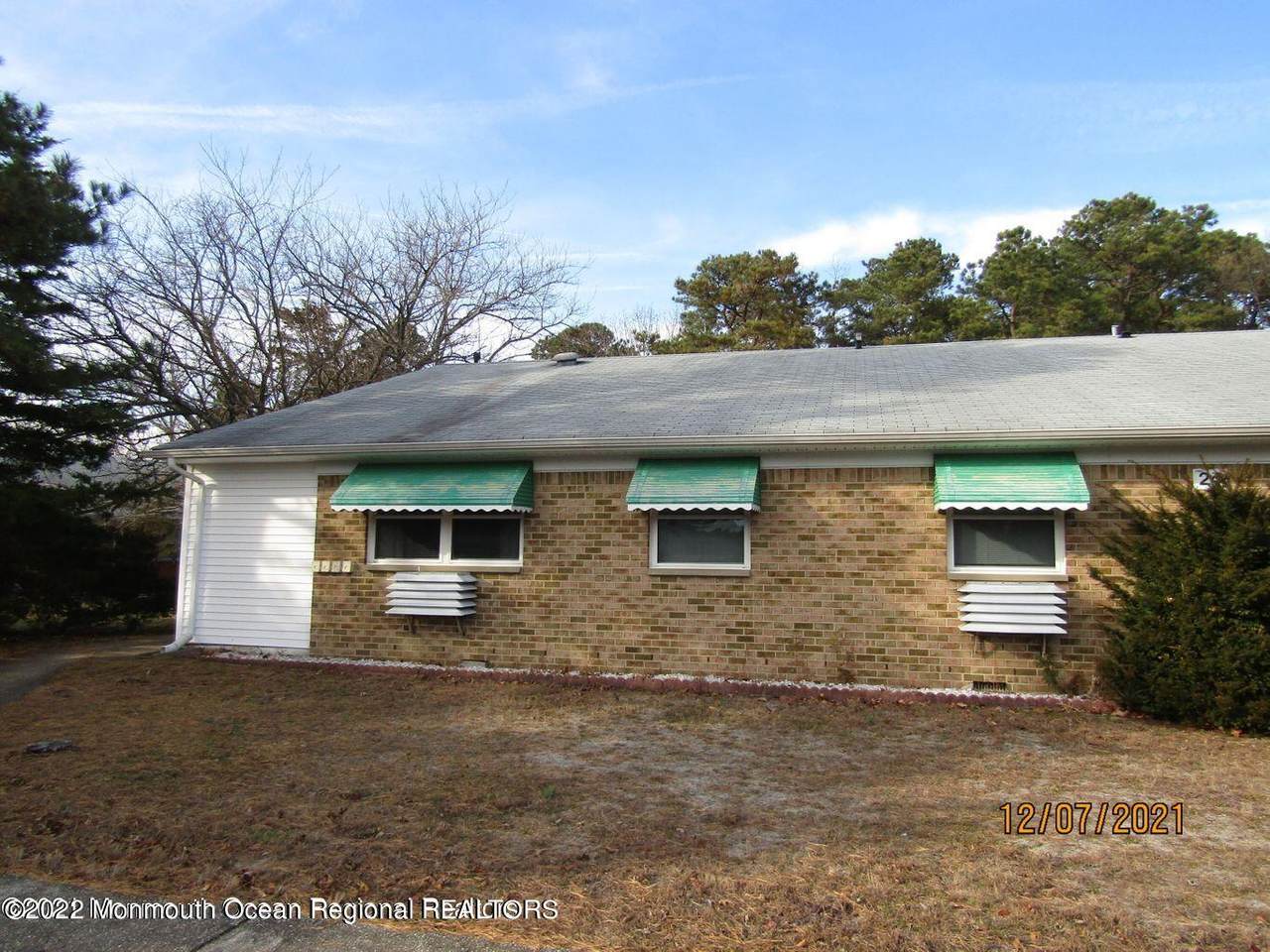 24 Crestwood Parkway - Photo 1