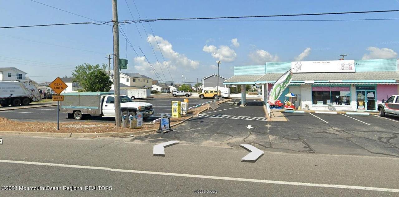 980 Radio Road - Photo 1