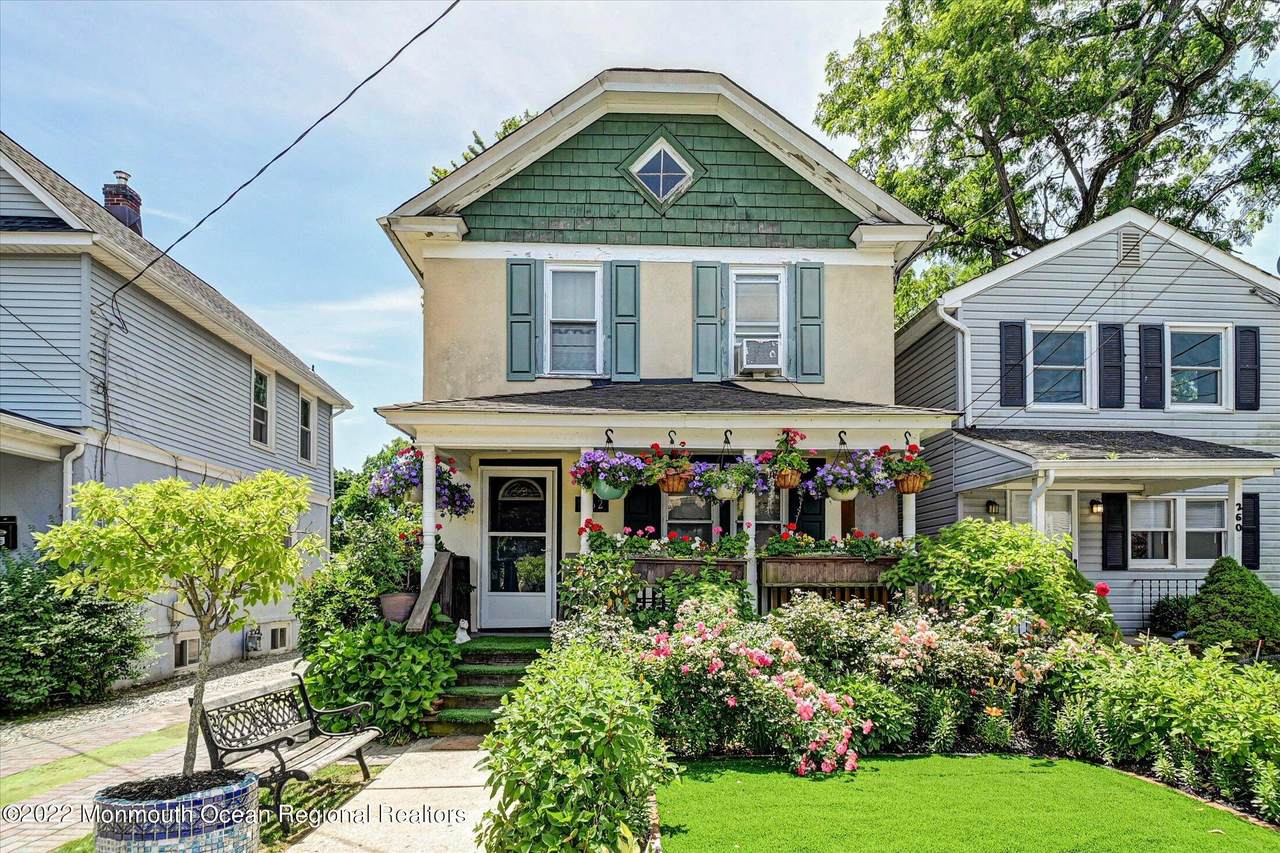 262 Mechanic Street - Photo 1