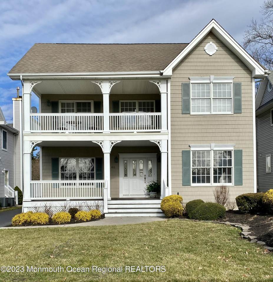 416 Mercer Avenue - Photo 1