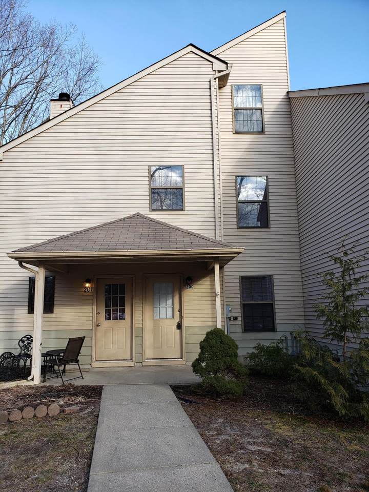 200 Daisy Court - Photo 1