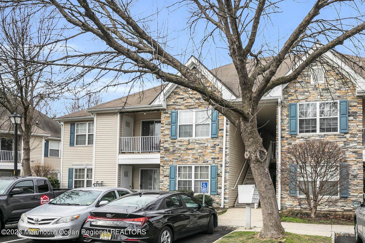 232 Wedgewood Circle - Photo 1