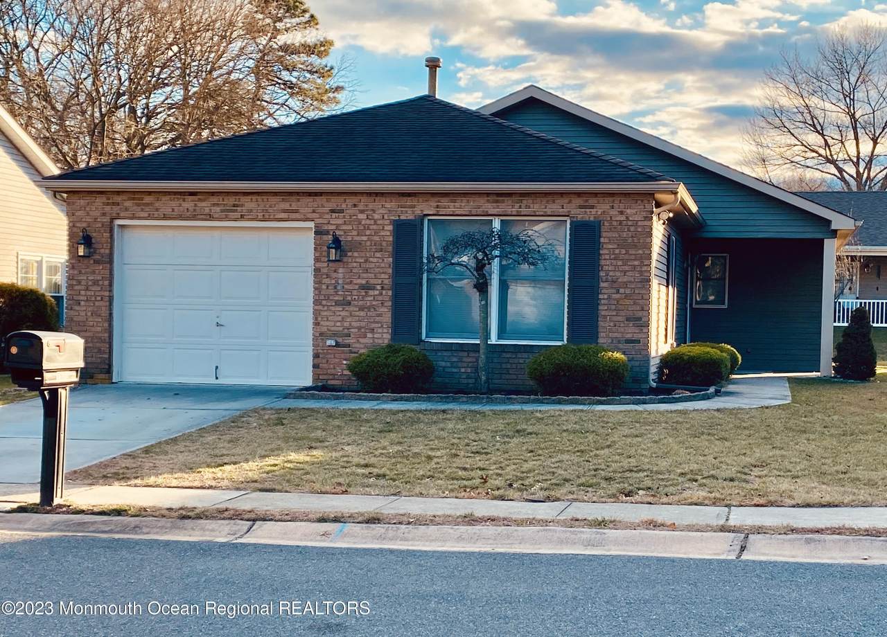 1505 Alpen Lane - Photo 1