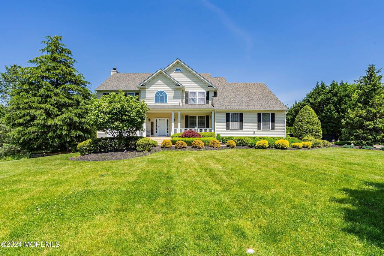 301 Karen Court - Photo 1