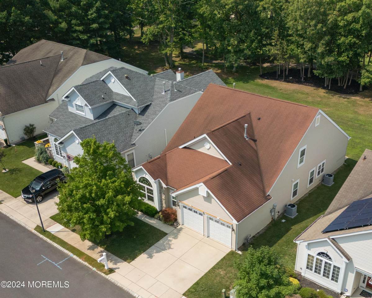 38 Medinah Court - Photo 1