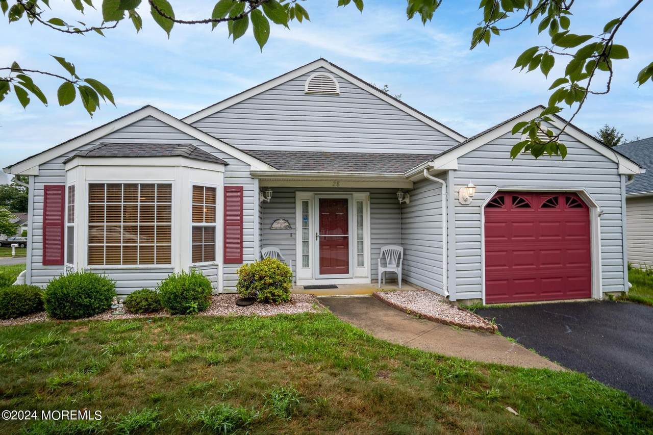 28 Woodchuck Lane - Photo 1