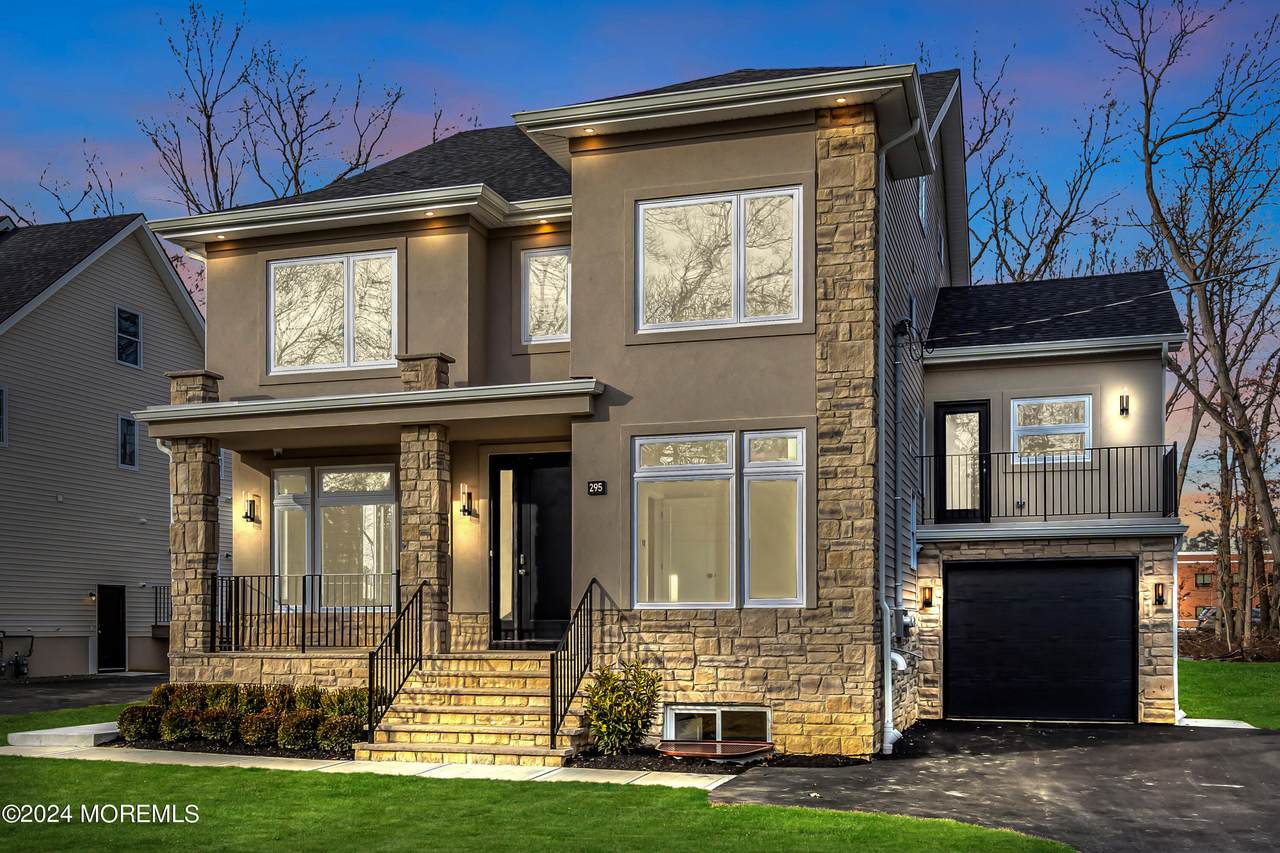 295 Chestnut Street - Photo 1