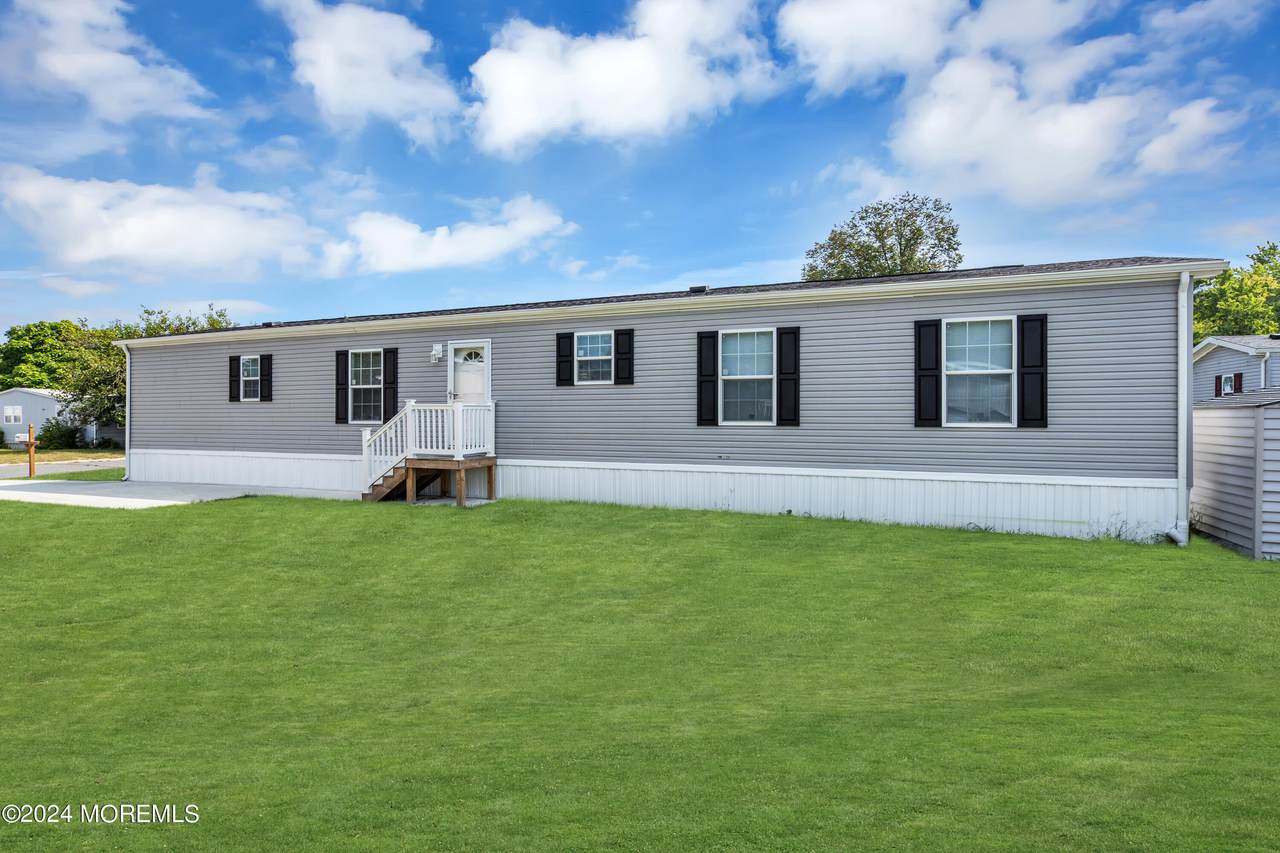 1 Osprey Court - Photo 1