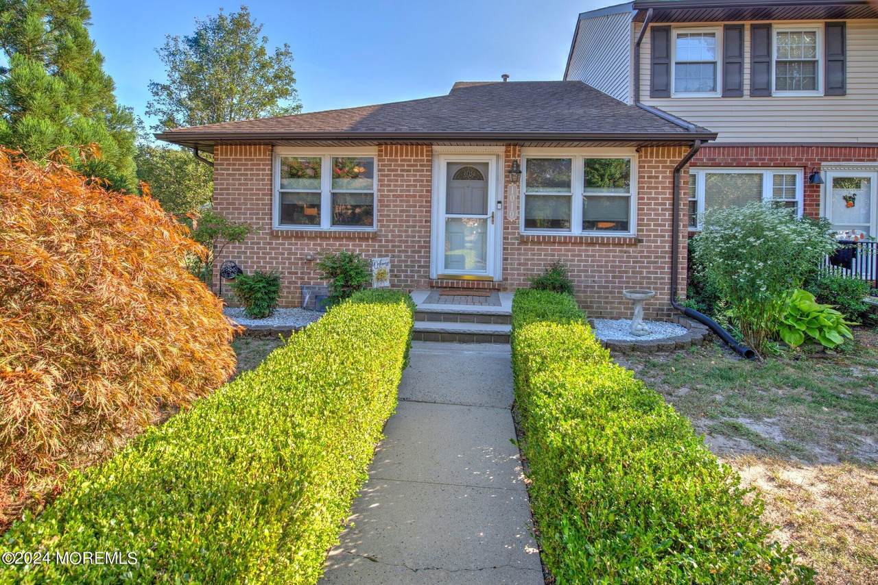 1010 Tammy Court - Photo 1