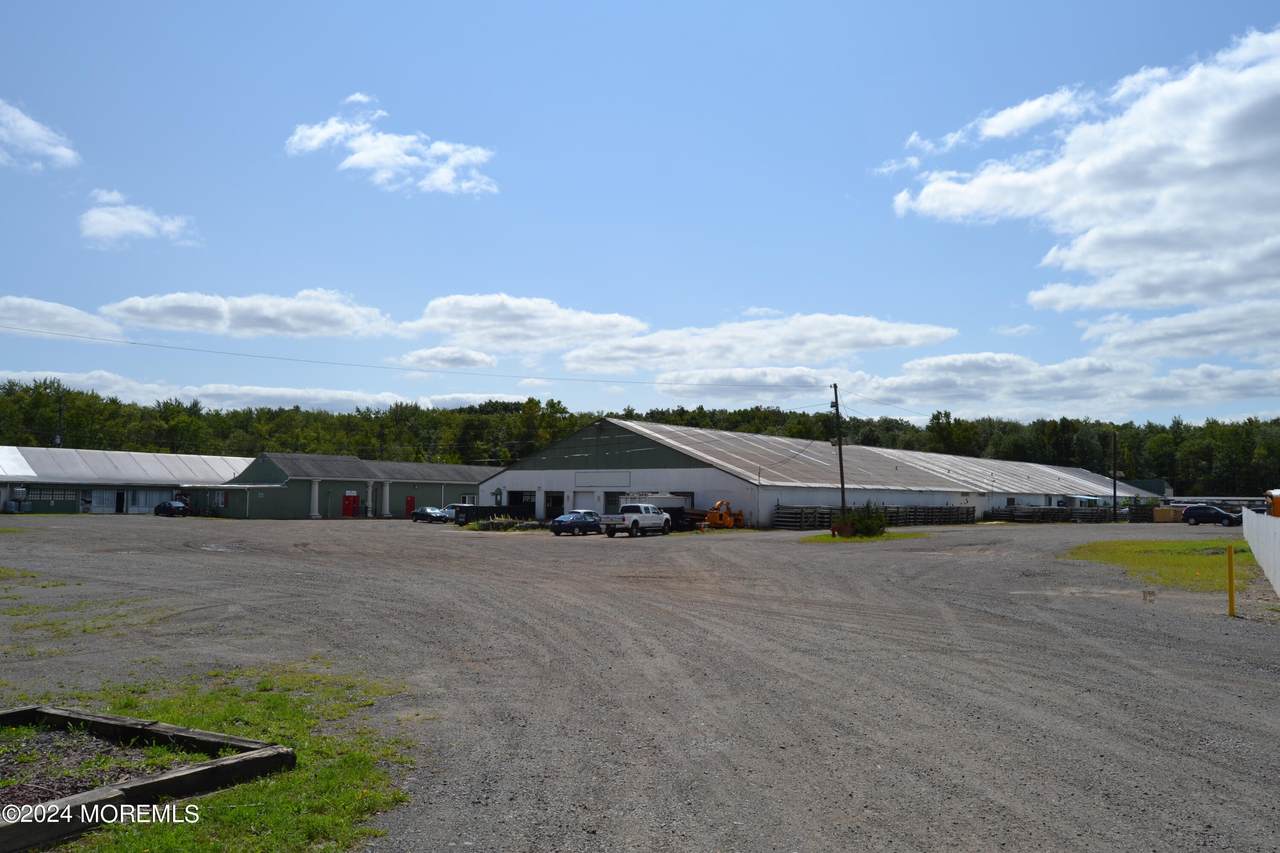335 New Road - Photo 1