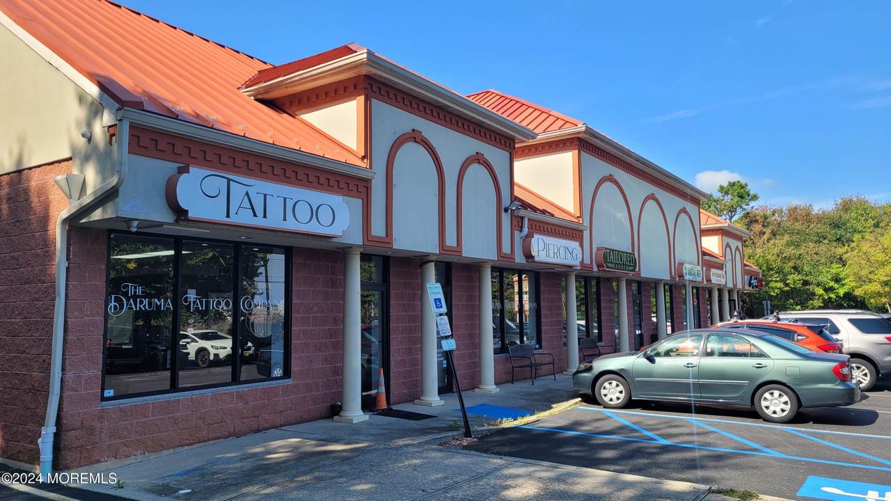 708 Fischer Boulevard - Photo 1