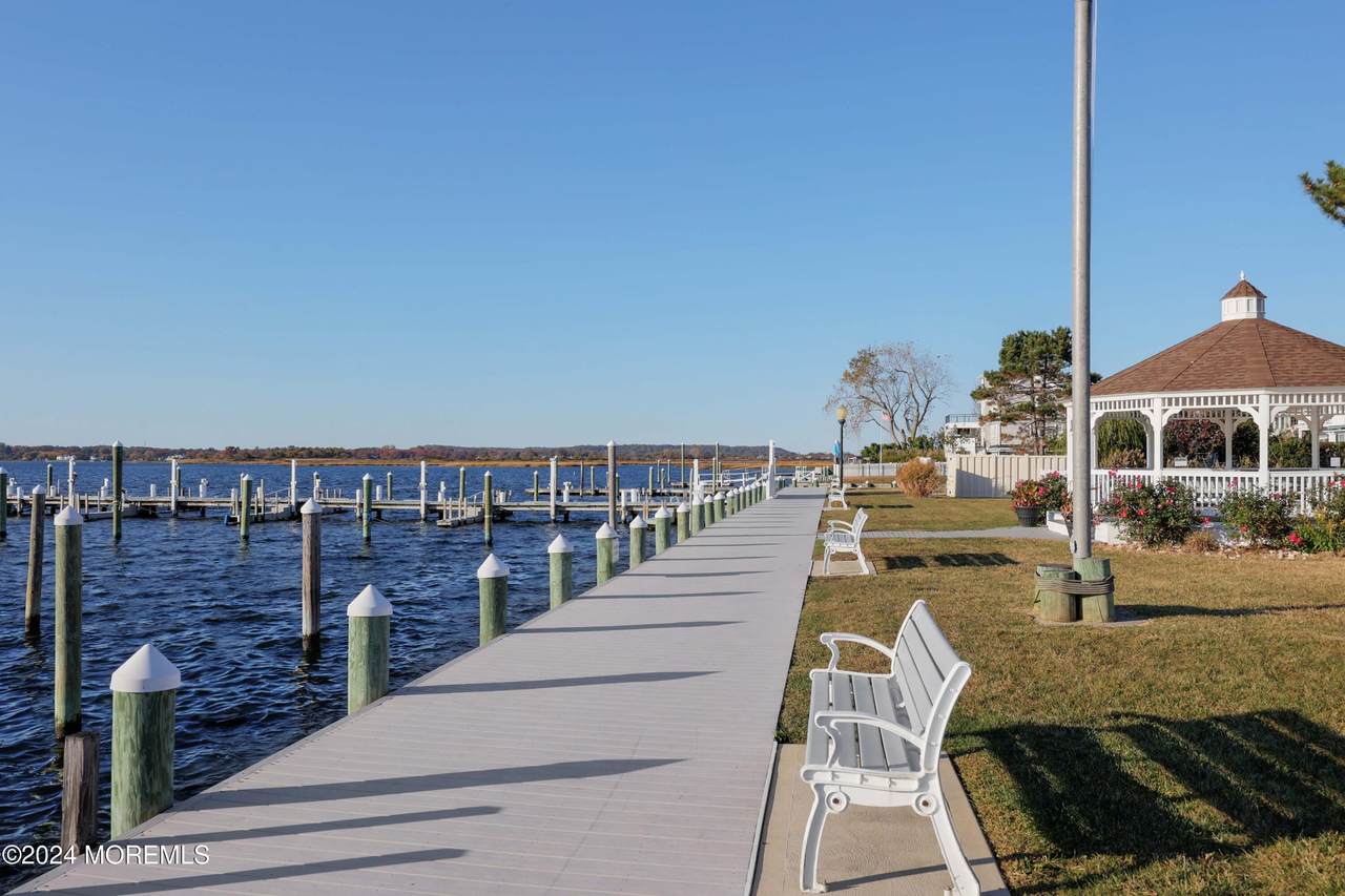 124 Wharfside Drive - Photo 1