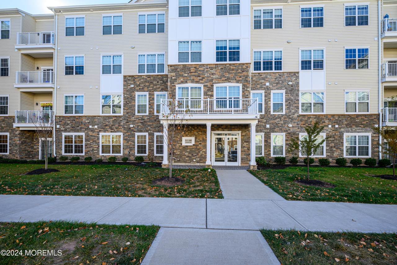 521 Lorhan Drive - Photo 1