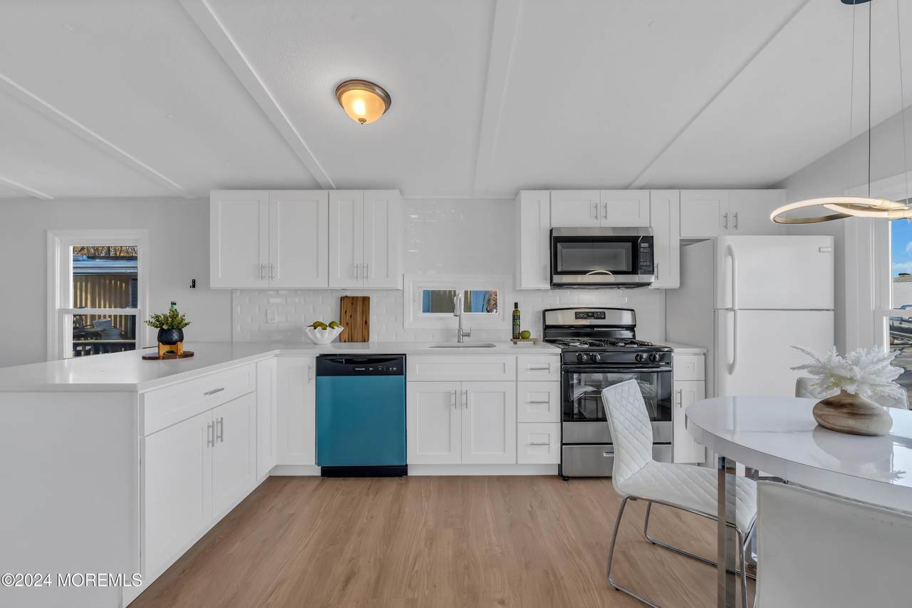 15 John Street - Photo 1
