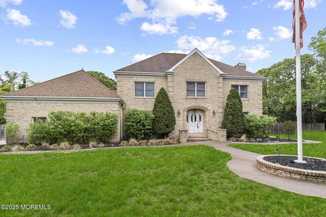 696 Schoolhouse Lane - Photo 1