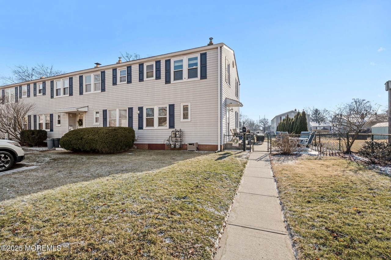 24 Barker Avenue - Photo 1