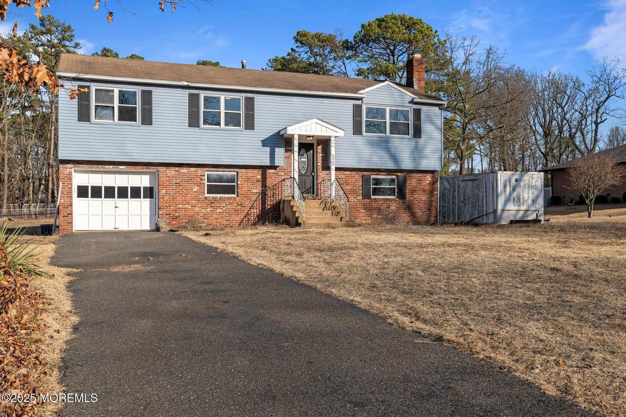 2344 Fernwood Avenue - Photo 1