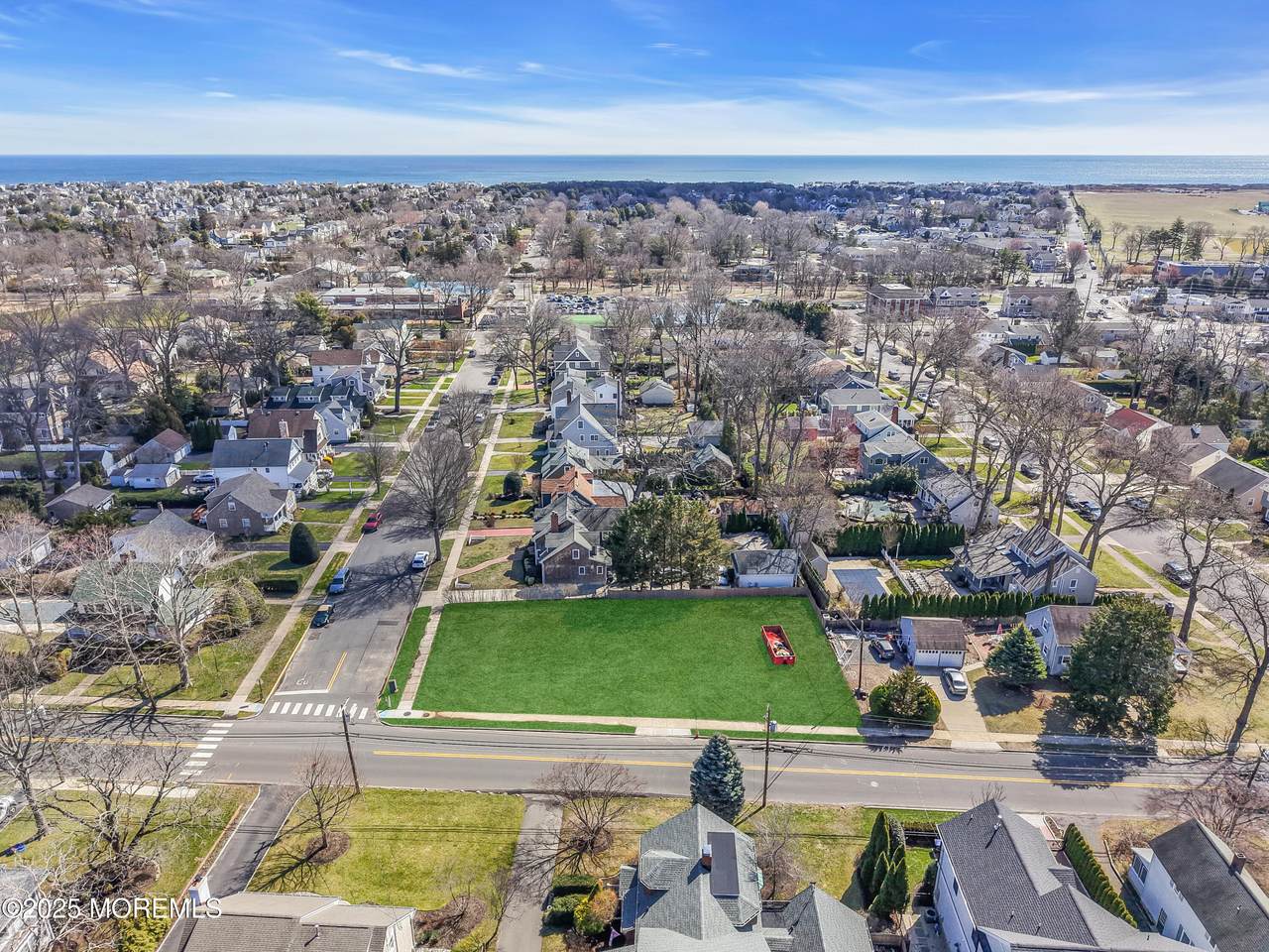 722 Boston Boulevard - Photo 1