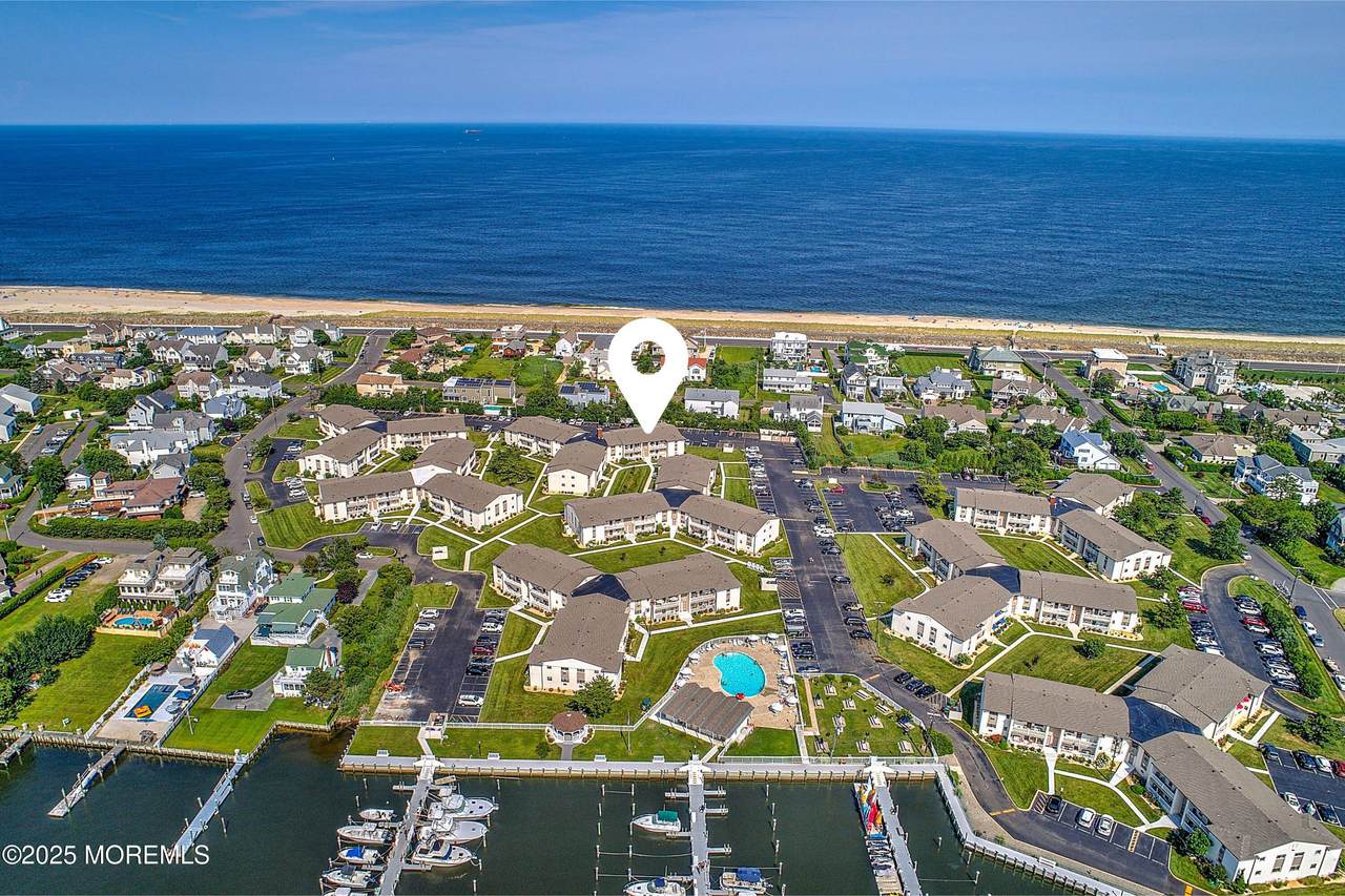 32 Wharfside Drive - Photo 1