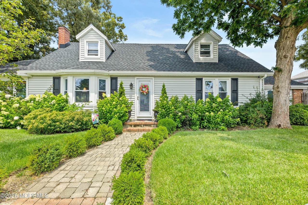 129 Foster Road - Photo 1