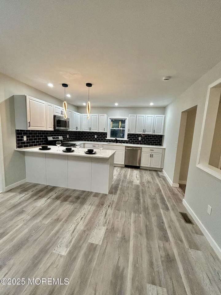 176 Frank Applegate Road - Photo 1