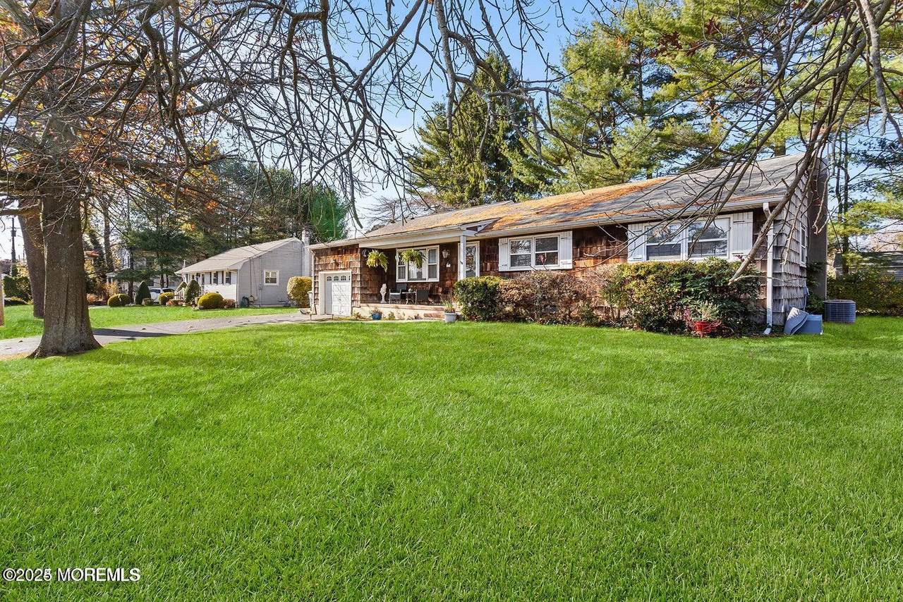 1305 Squirrel Road - Photo 1