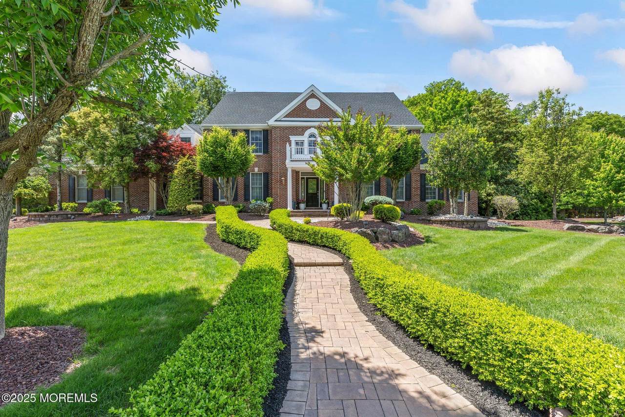 16 Huxley Court - Photo 1
