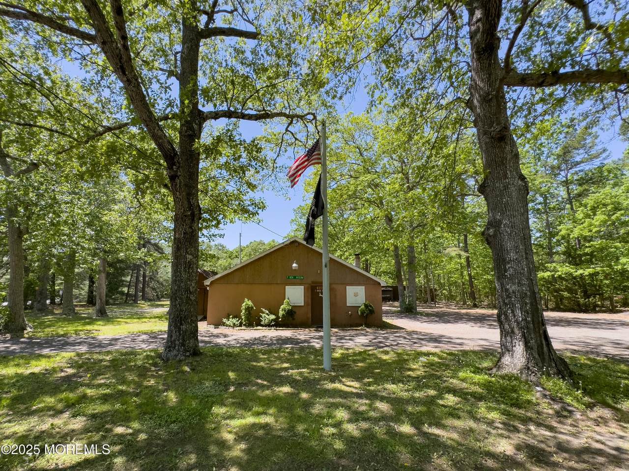 698 Miller Avenue - Photo 1