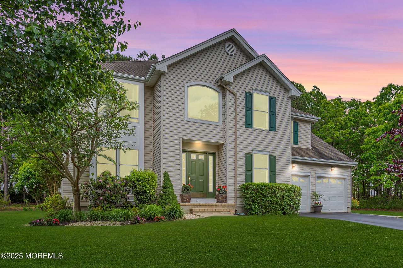 13 Dori Lane - Photo 1