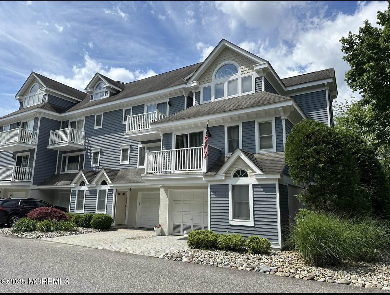 340 Lacey Road - Photo 1