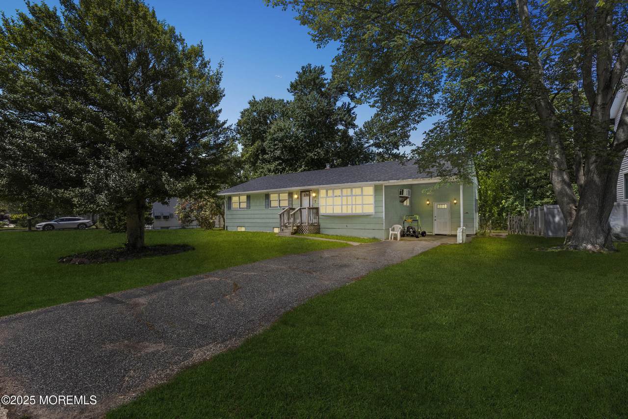 7 Cathedral Drive - Photo 1