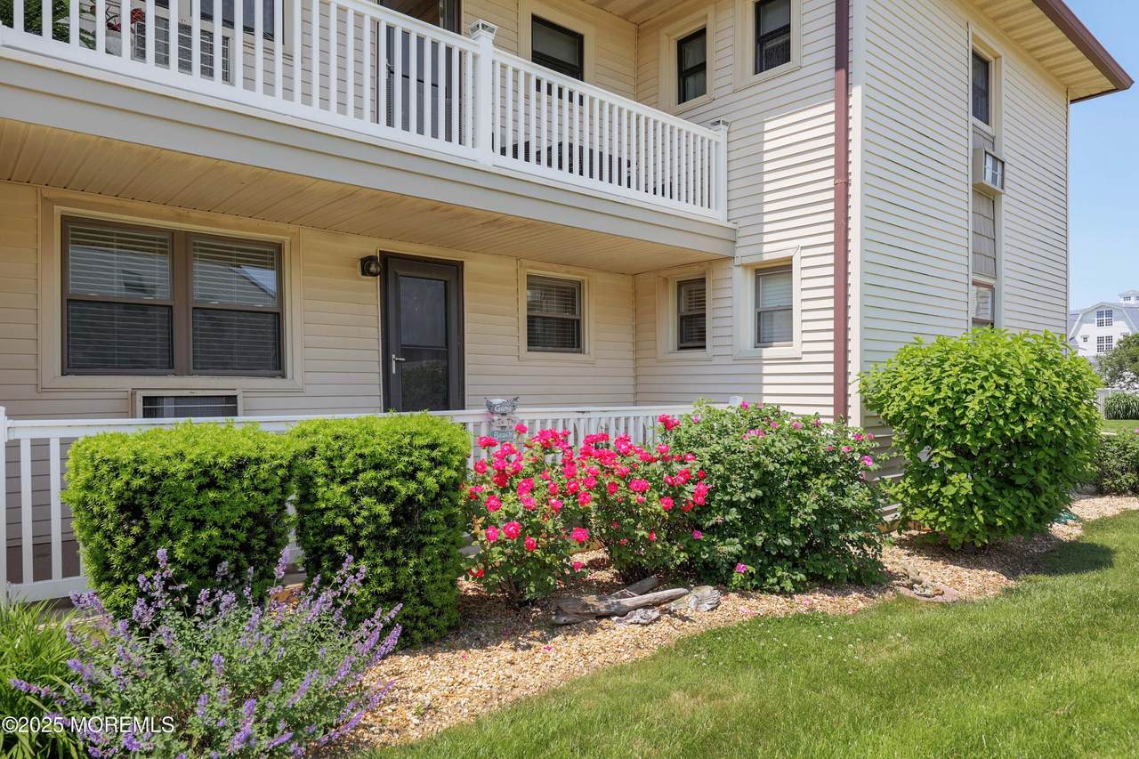 89 Wharfside Drive - Photo 1
