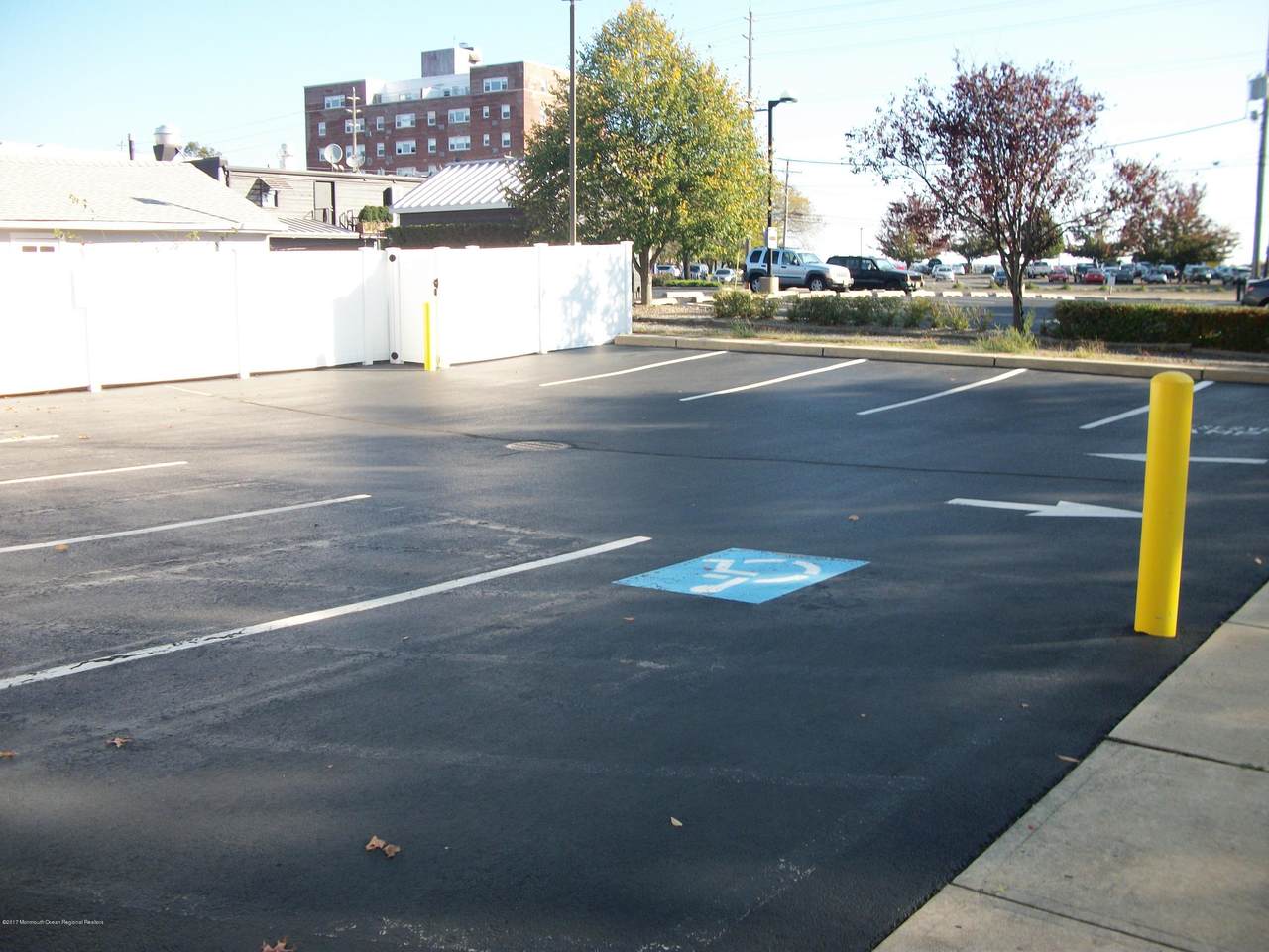 https://bt-photos.global.ssl.fastly.net/monmouth/1280_boomver_1_22517031-2.jpg