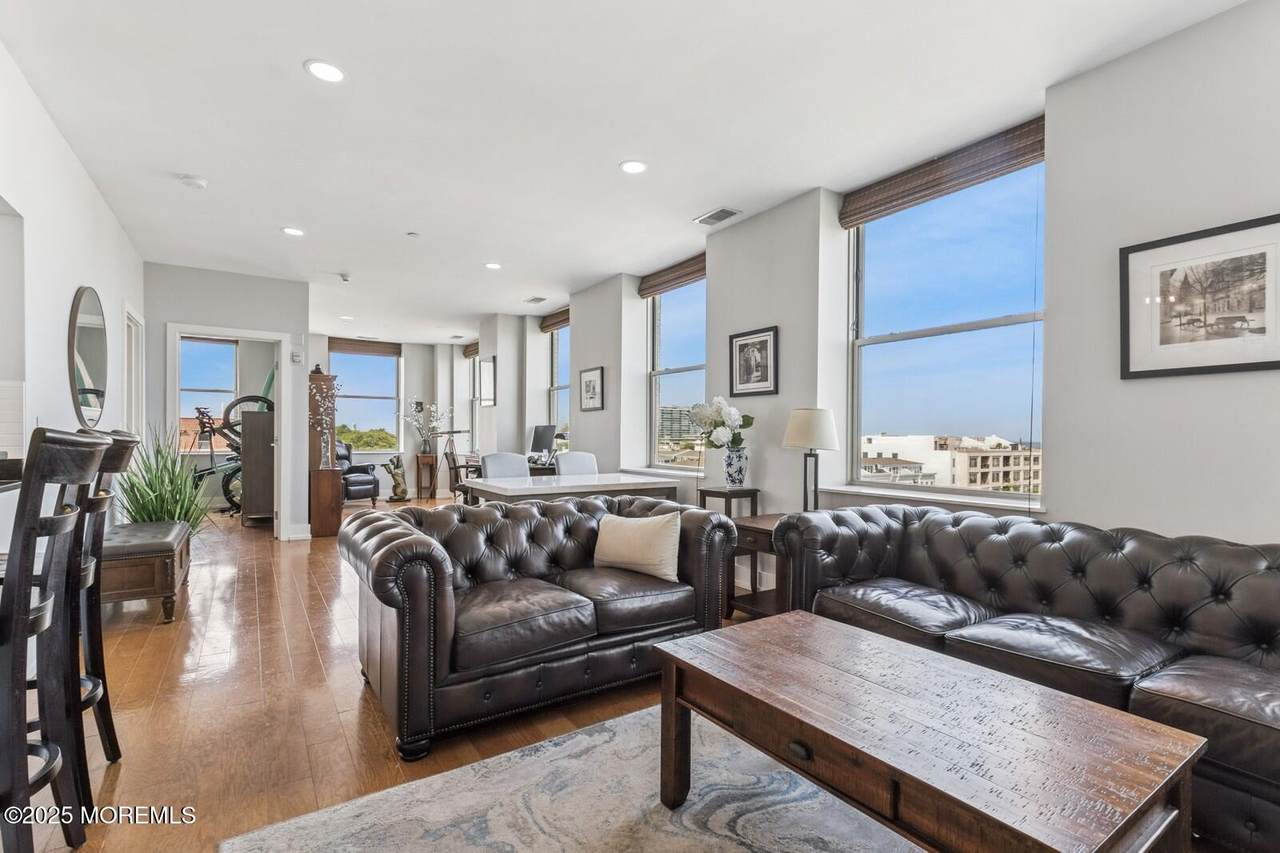 501 Grand Avenue - Photo 1