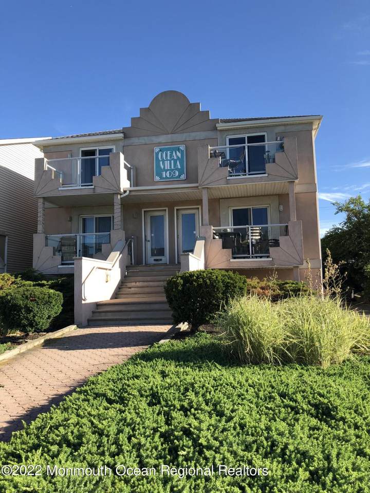109 2nd Avenue - Photo 1