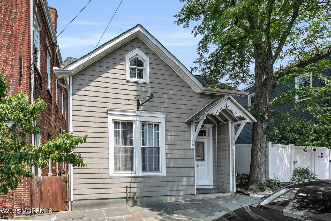 55 Front Street - Photo 1