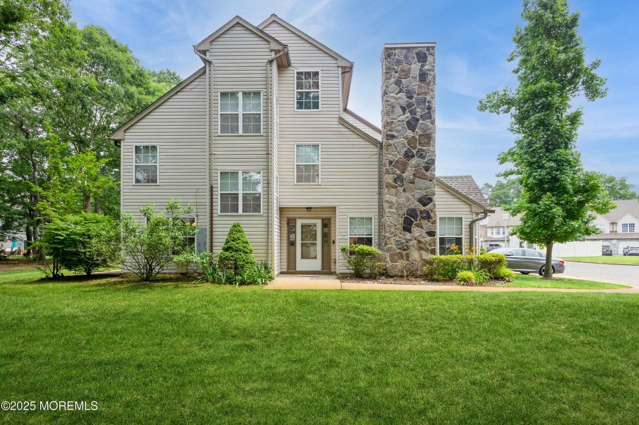 2707 Greenspire Court - Photo 1
