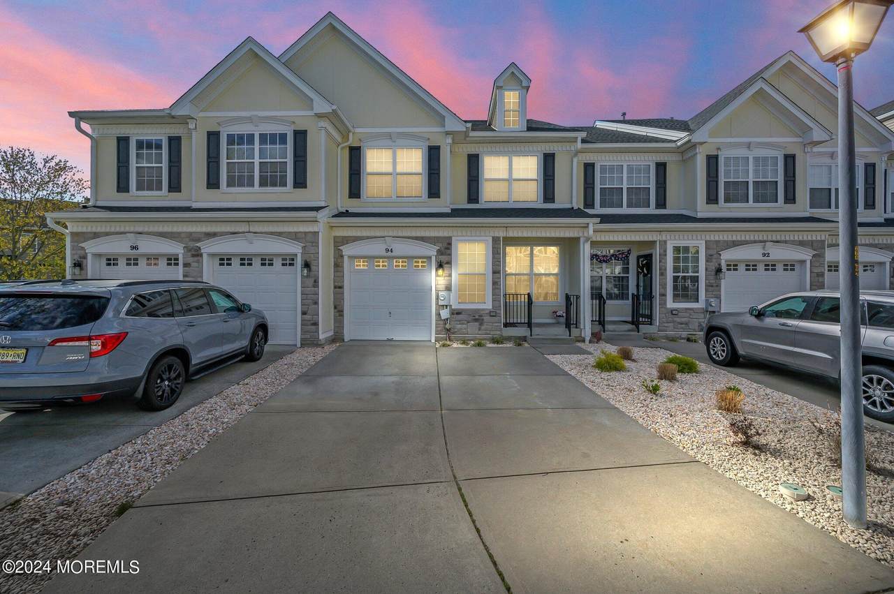 94 Brookfield Drive - Photo 1