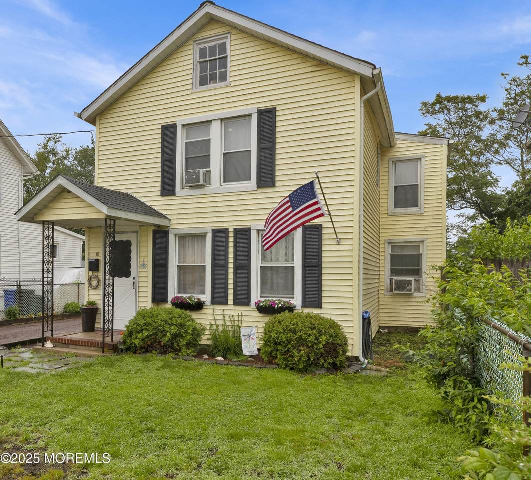 18 Pine Street - Photo 1