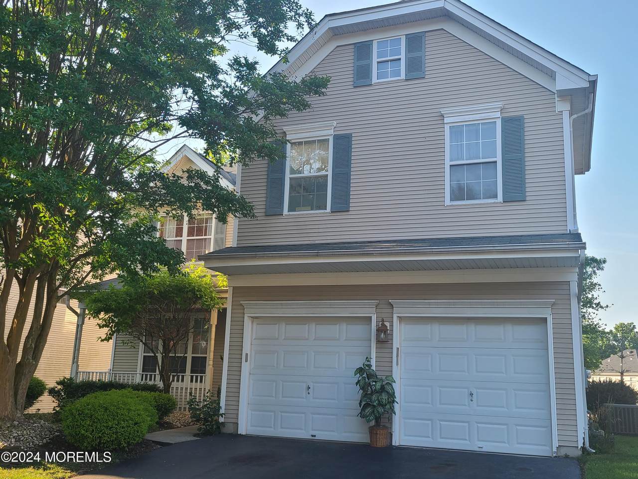 346 Wedgewood Road - Photo 1