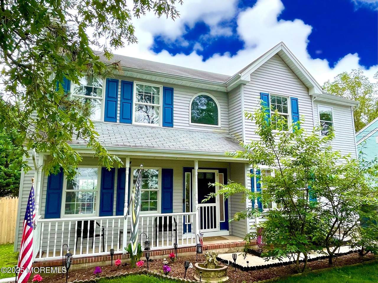 229 Stern Avenue - Photo 1