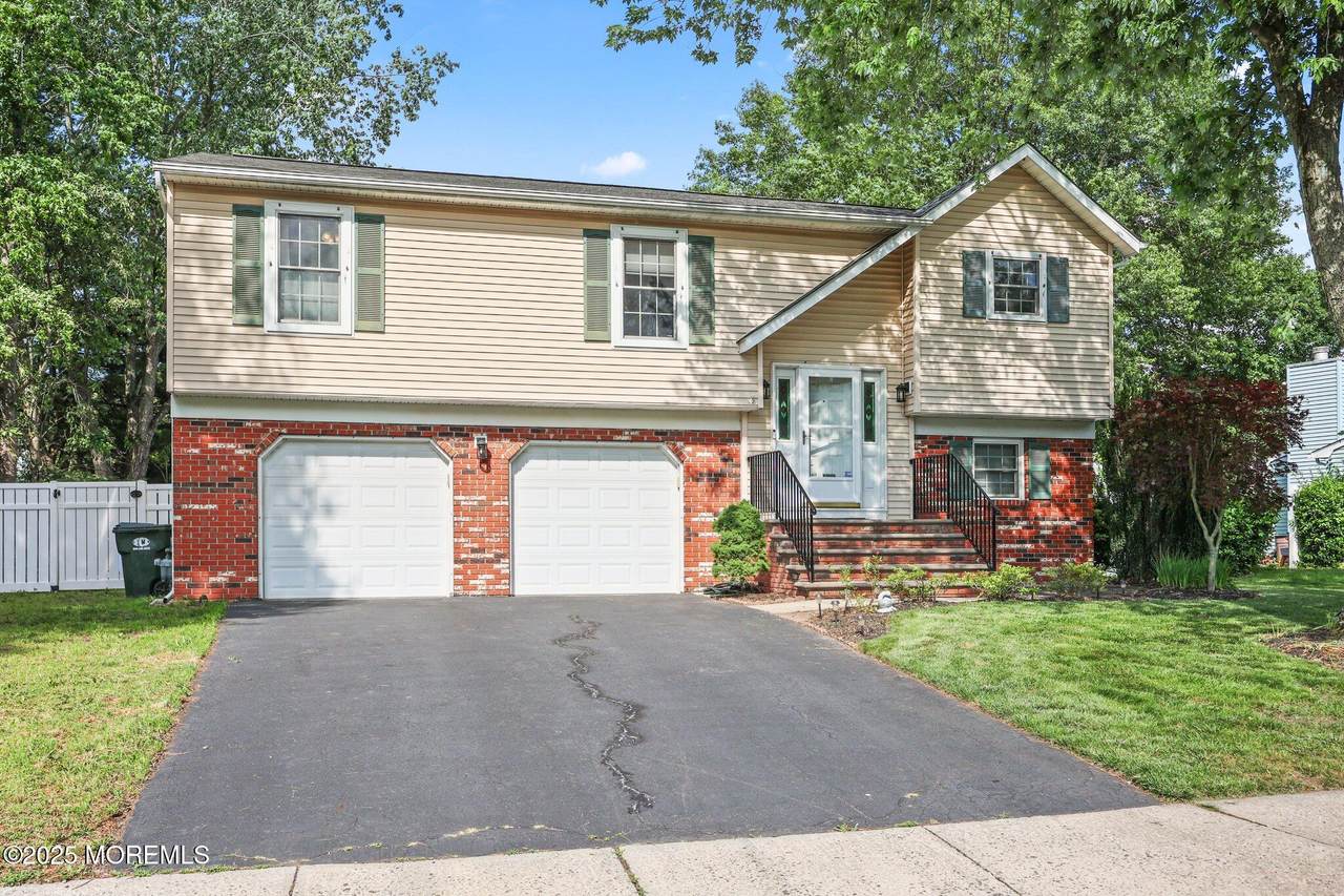 104 Starlight Road - Photo 1