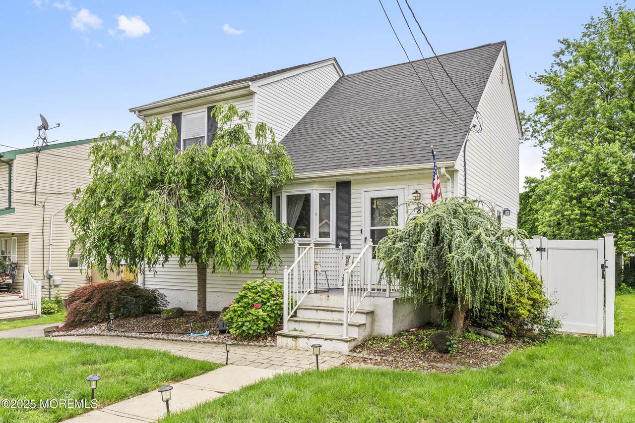 81 Lockwood Avenue - Photo 1