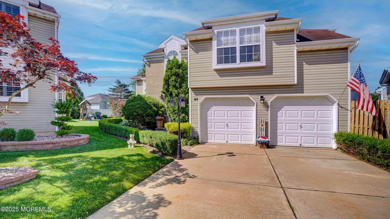 44 Kentucky Way - Photo 1