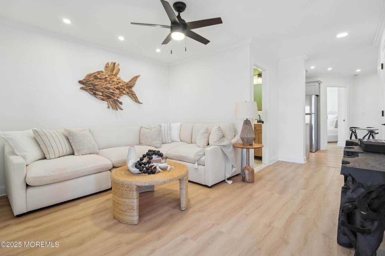 401 Broadway - Photo 1