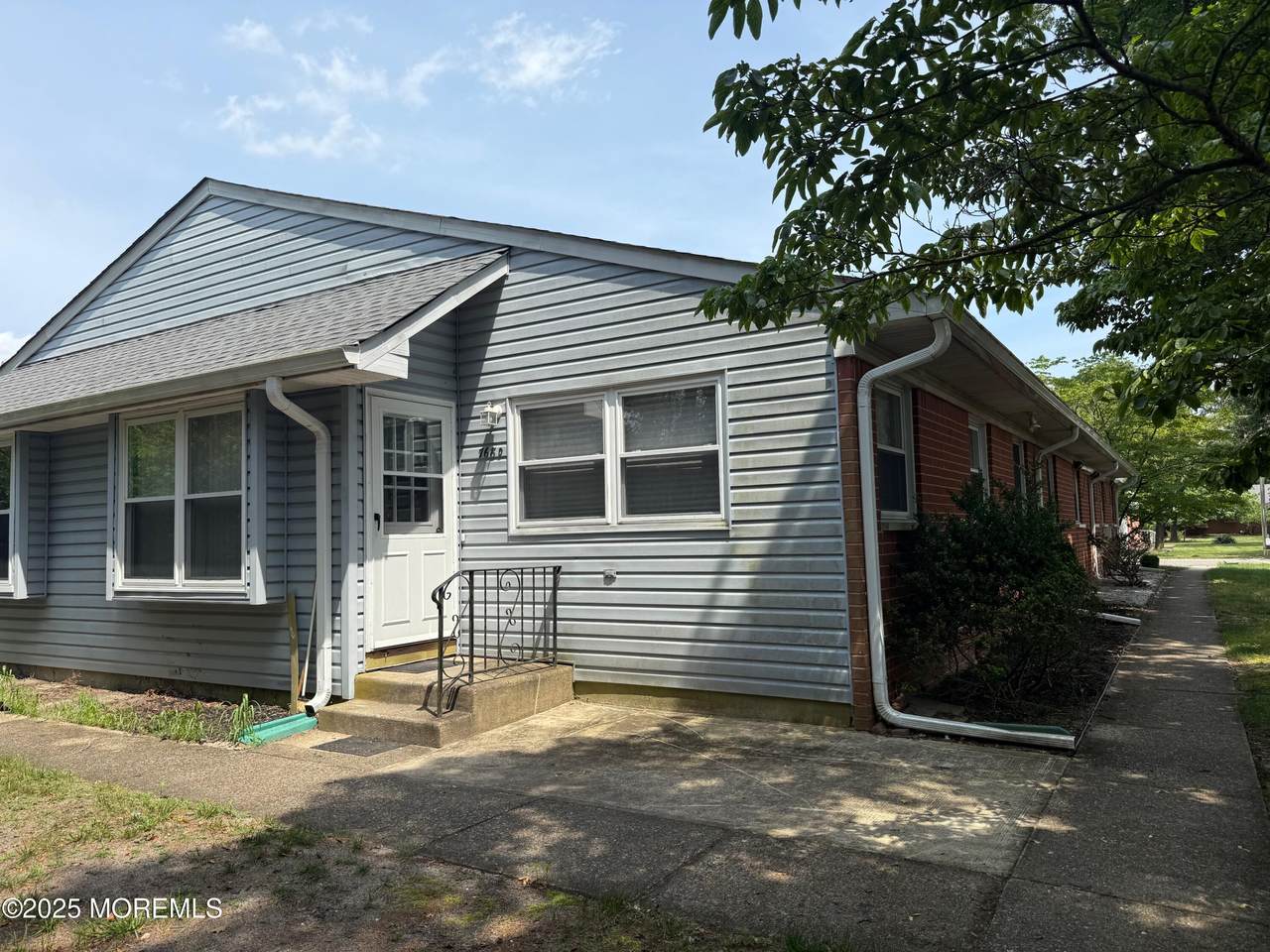 768D Hudson Parkway - Photo 1
