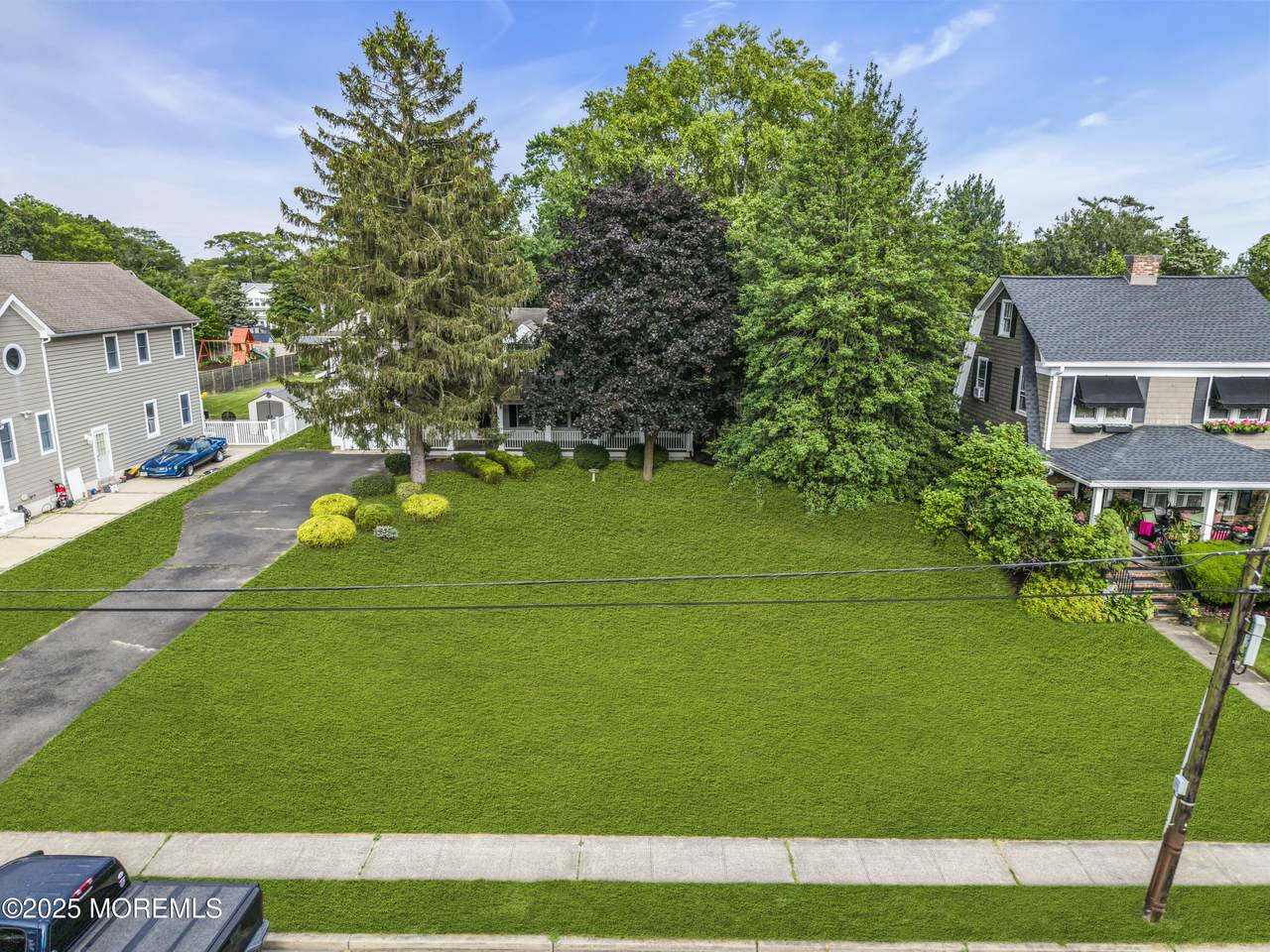 326 Curtis Avenue - Photo 1