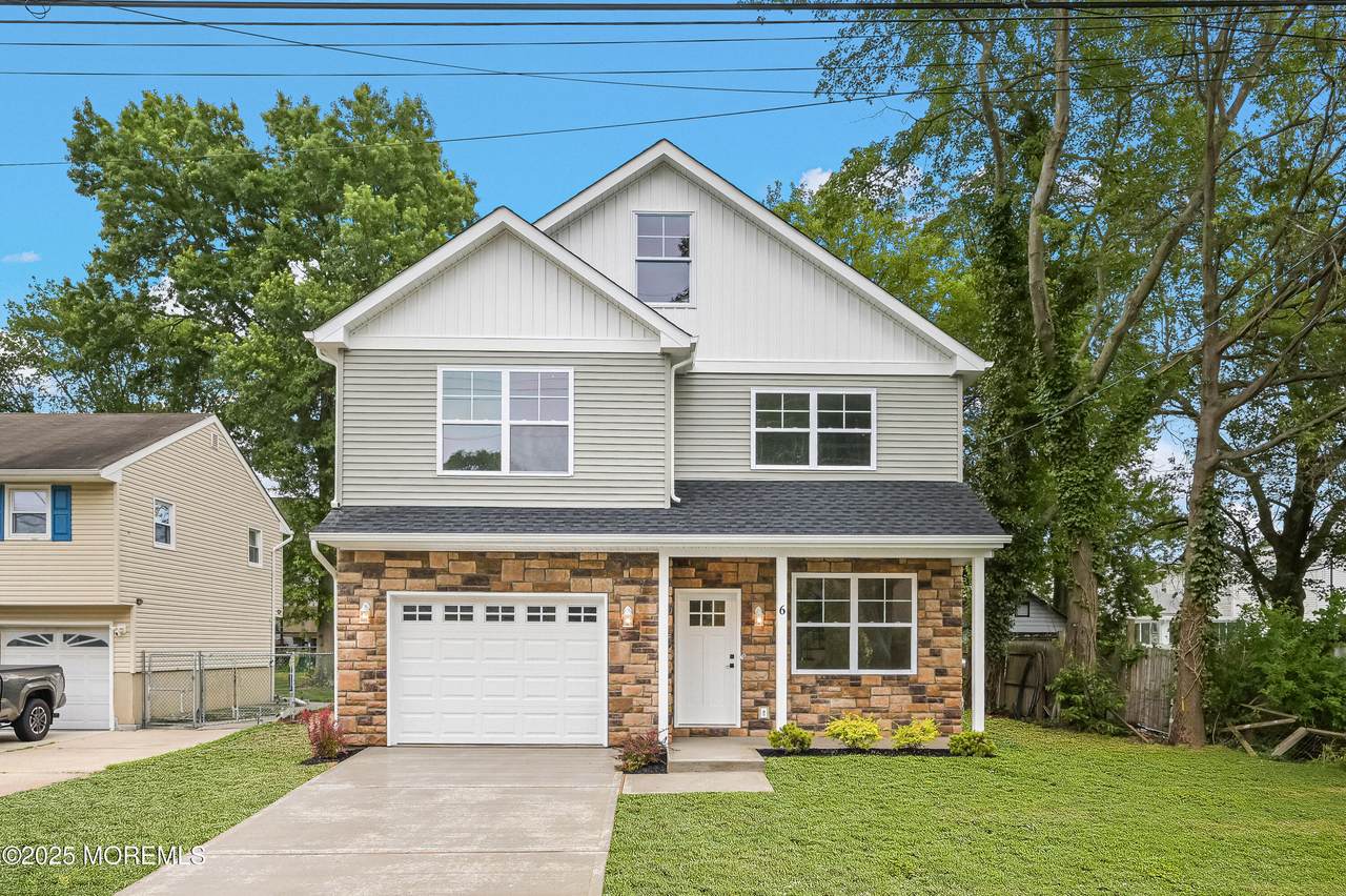 6 Mercer Avenue - Photo 1